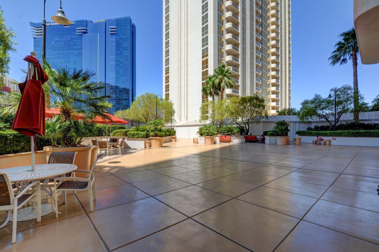 Mgm Signature-27-805 F1 Track & Strip View Balcony Лас-Вегас Екстер'єр фото